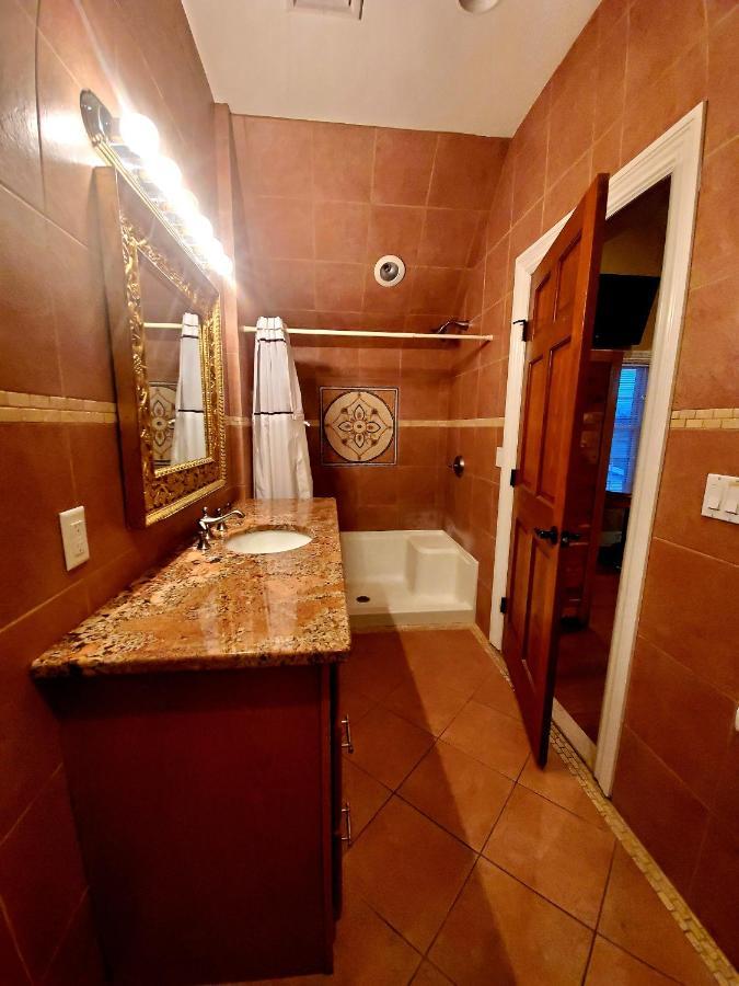Chelsea Sun Inn Mount Bethel Ngoại thất bức ảnh