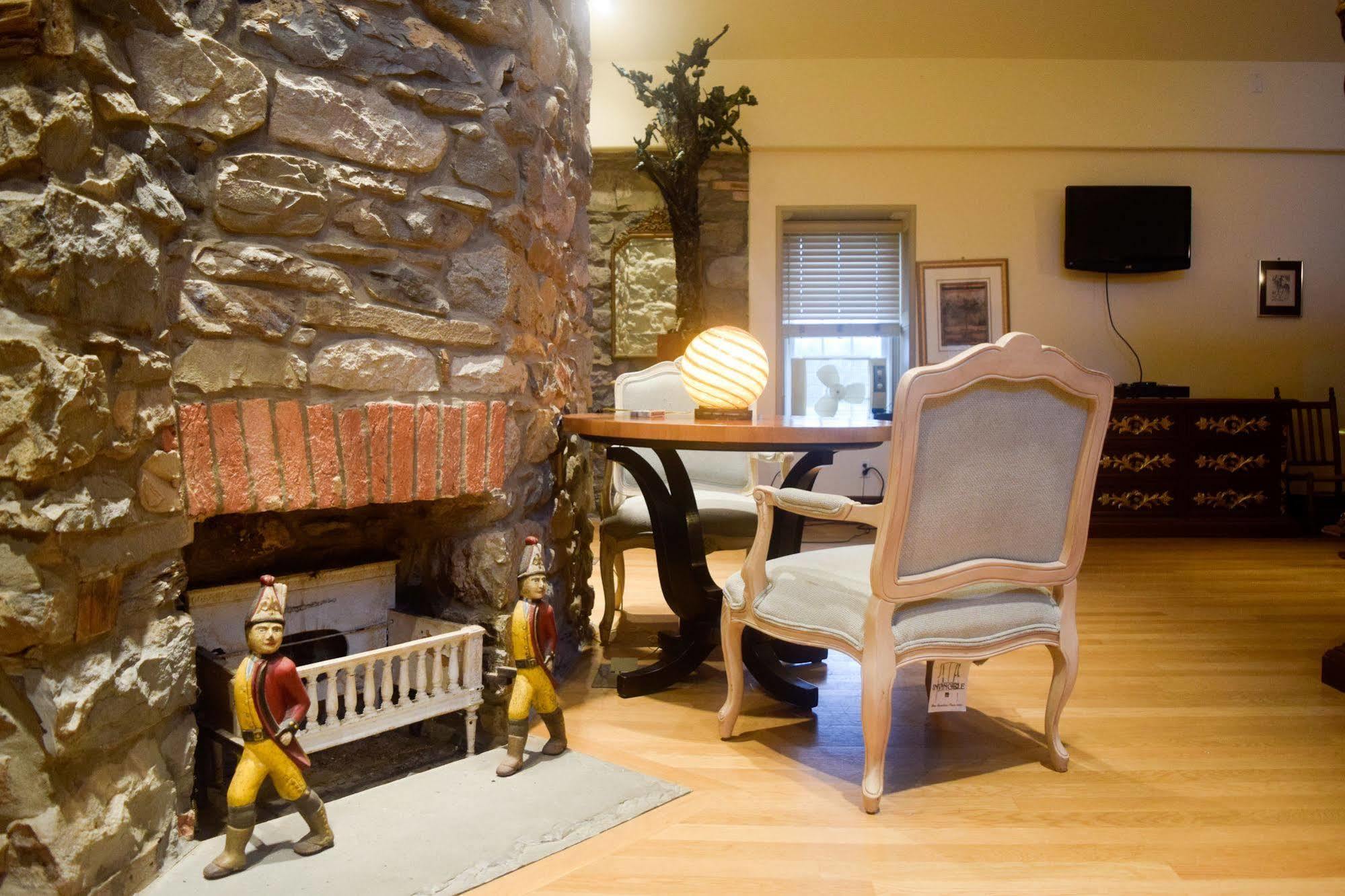 Chelsea Sun Inn Mount Bethel Ngoại thất bức ảnh